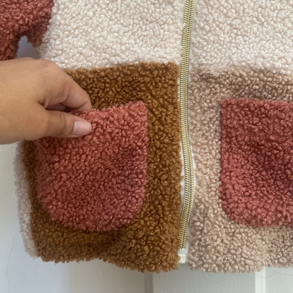 Color Block Pile Jacket - Picture 4 of 5